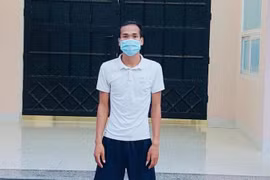Mang hai tiền án, 9X cầm đầu đường dây cá độ bóng đá