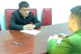 Tạm giữ người đàn ông đánh nam sinh gãy mũi giữa đường