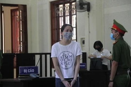 Con gái theo chân cha bán ma túy