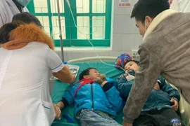 7 học sinh nghi bị ngộ độc sau khi ăn sáng