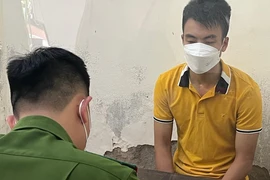 Triệt phá đường dây đánh bạc có cầu thủ “phủi” nổi tiếng tham gia