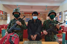 Vận chuyển heroin để lấy 500 USD tiền công