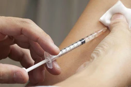 Nữ giáo viên về hưu tử vong sau khi nhờ tiêm thuốc