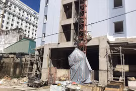 Bảo vệ công trình tử vong cạnh tòa nhà đang xây dở