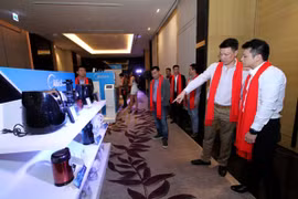 Midea tạo sóng tiêu dùng nhân ngày quốc khánh 2-9