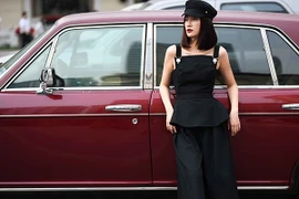 Quỳnh Chi - bạn dẫn xinh đẹp của Thành Trung tại The Remix