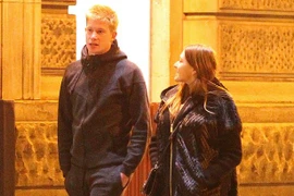 De Bruyne và bạn gái "khổ sở" vì chuyến thăm của Chủ tịch Trung Quốc Tập Cận Bình