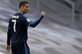 Chuyên gia bóng đá Tây Ban Nha: Ronaldo dự định rời Real Madrid vào mùa hè 2016