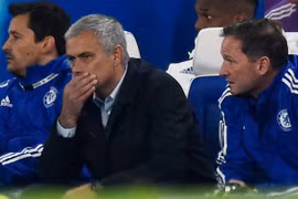 Vạ miệng, Mourinho thiệt đơn, thiệt kép