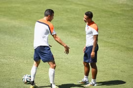 "Sao" Hà Lan xô xát trong buổi tập