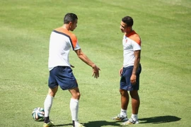 "Sao" Hà Lan xô xát trong buổi tập