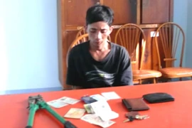 Gây án xong, chờ công an "giải cứu"! 