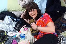 Hồn nhiên khoe "chiến lợi phẩm" phòng the