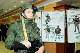 Chiêm ngưỡng loạt mũ, áo giáp chống đạn công nghệ mới