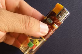 Vụ cháu bé “gây cháy”: Nhiều khả năng do đốt bằng… bật lửa “khò”