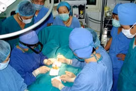 Quý ông tu sửa "súng ống", coi chừng "liệt" luôn