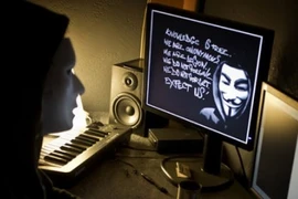 Trang web của Interpol bị Anonymous đánh sập