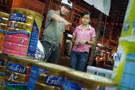 Choáng váng với giá sữa, giá gas đầu năm mới