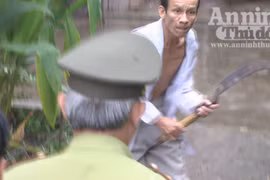 Trùm buôn gỗ lậu giả tâm thần chém kiểm lâm 