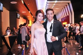 Diễm My - Linh Sơn đẹp đôi ra mắt phim "Kungfu Phở" 