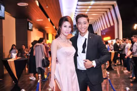 Diễm My - Linh Sơn đẹp đôi ra mắt phim "Kungfu Phở" 