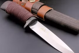 Dùng dao đâm chém loạn xạ, "gã điên" Nhật Bản sát hại 15 người