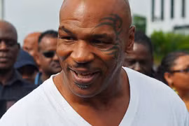 "Mãnh hổ" Mike Tyson lộ việc dốt môn… địa lý