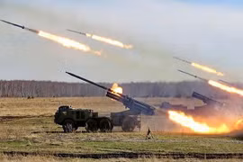 Ukraine không đủ trình độ sản xuất tên lửa phóng loạt BM-30 Smerch