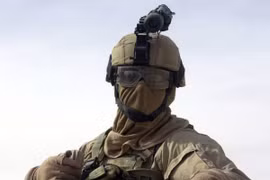 Mỹ đầu tư 317 triệu USD nghiên cứu quần áo công nghệ cao cho quân đội