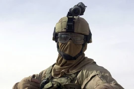 Mỹ đầu tư 317 triệu USD nghiên cứu quần áo công nghệ cao cho quân đội