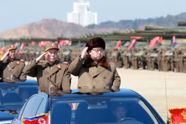 Trung Quốc tung đòn trừng phạt ngành kinh tế mũi nhọn của Triều Tiên