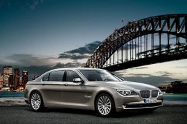 BMW 7-series 2016 bị ngừng bán ở Mỹ vì lỗi kĩ thuật