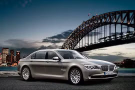 BMW 7-series 2016 bị ngừng bán ở Mỹ vì lỗi kĩ thuật