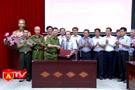 Ký quy chế phối hợp đảm bảo an ninh, an toàn đường sắt 