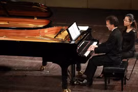 Chê bai phải có điểm dừng