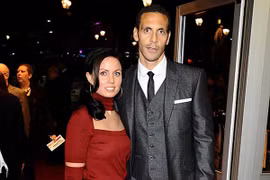 Trung vệ thép đau đớn chia tay người vợ xấu số