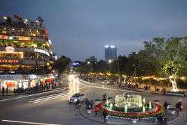 Hà Nội đa sắc màu đón xuân Bính Thân