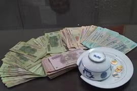 Triệt phá sới đánh bạc dưới hình thức xóc đĩa