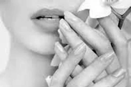 Ăn gì để móng tay khỏe đẹp?