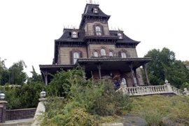 Tử vong trong ngôi nhà ma ám