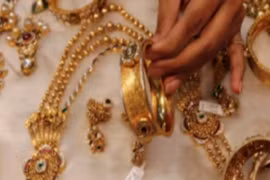 Ở nhà một mình, cụ bà 74 tuổi bị trộm đánh ngất xỉu