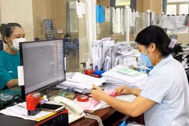 Ồ ạt rút bảo hiểm xã hội một lần, bài toán khó chưa có hồi kết