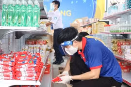 Cần nghiên cứu lại công thức tính lương tối thiểu theo giờ