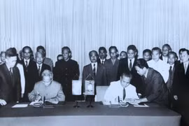 Kỷ niệm 45 năm ngày ký Hiệp ước Hữu nghị và hợp tác Việt Nam - Lào (18-7-1977/18-7-2022) (Bài 1): Từ tình cảm chân thành đến liên minh chiến đấu 