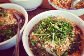 Ghét nhau ăn bánh cao sằng 