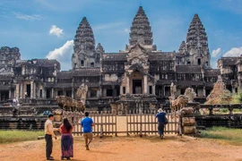 Ký sự Truyền hình ATV: “Từ Luang Prabang đến Angkor Wat” đã ra đời như thế