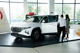 Thị trường ô tô cận Tết vẫn trầm lắng 