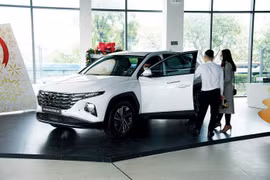 Thị trường ô tô cận Tết vẫn trầm lắng 