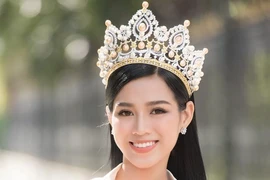 Hoa hậu Đỗ Thị Hà khỏi Covid-19, sẵn sàng quay trở về Việt Nam 