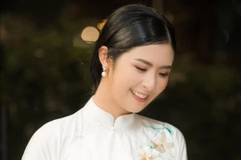 Hoa hậu Ngọc Hân ra mắt bộ sưu tập áo dài “12 mùa hoa” 